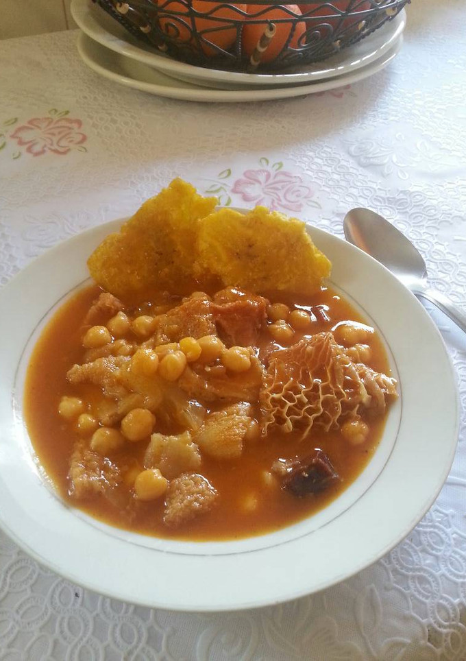 Una foto de Callos de ternera con garbanzos