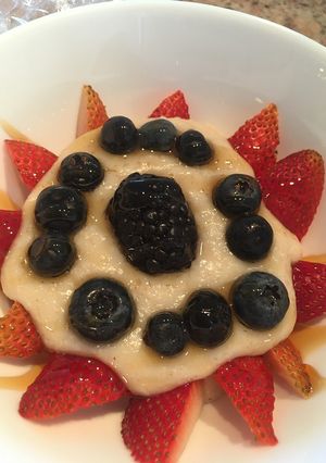 A picture of Porridge with Fruit!.