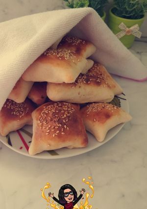 صورة لوصفة فطائر بالجبن والزعتر