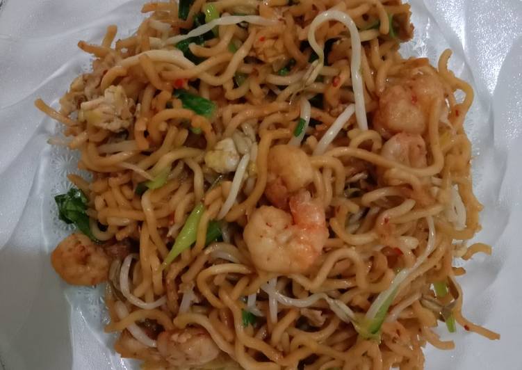 70. Indomie Goreng Udang