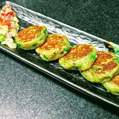 A picture of Peas Potatoes Kebabs.