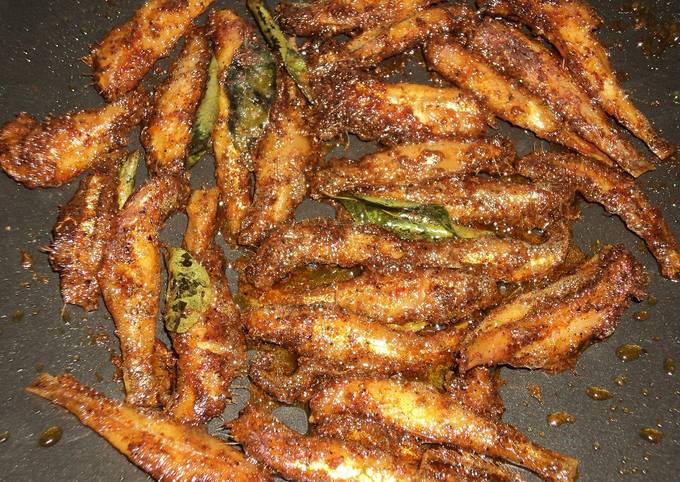 Nethili Meen Fry/Anchovies Fry Recipe by Rasmi Viju - Cookpad