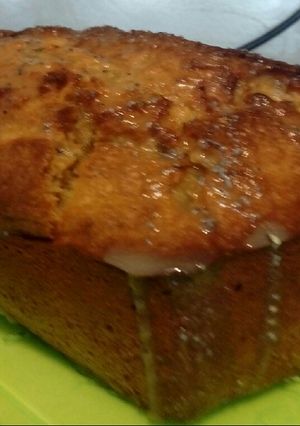 Una foto de Budín de naranja y coco casi integral! Húmedo y esponjoso 💪💪💪