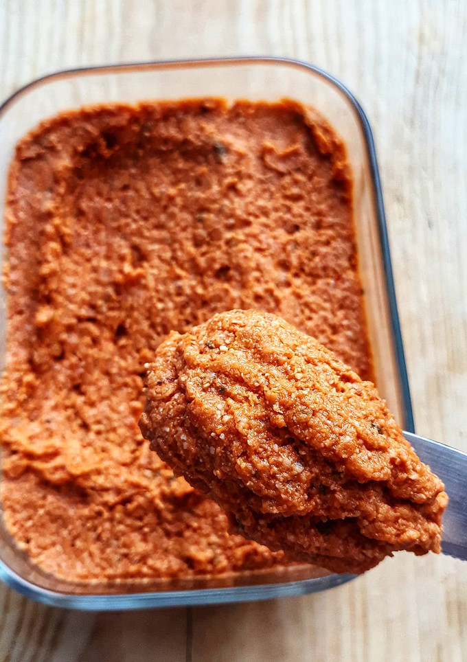 Una foto de 🌱🍅SOBRASADA VEGANA🍅🌱