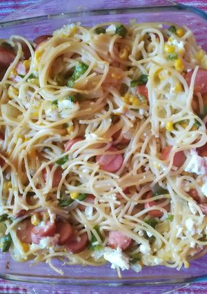 A picture of Spaghetti and sweetcorn.