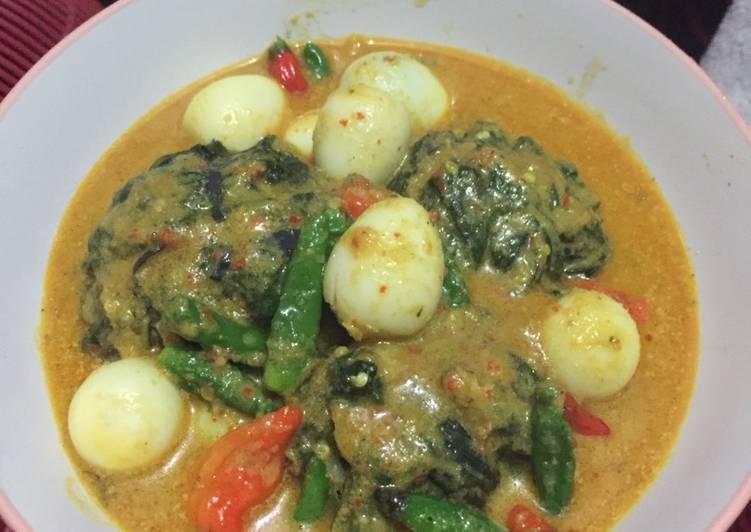 Resep Buntil daun singkong isi teri yang Menggugah Selera