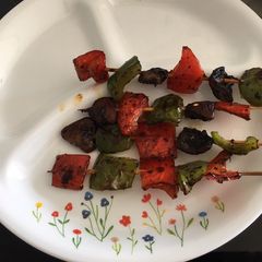 A picture of Grilled vegetable skewers.