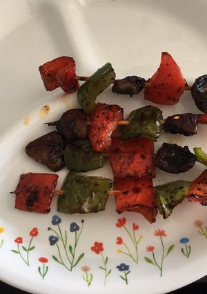 A picture of Grilled vegetable skewers.
