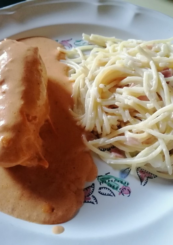 Una foto de Rollito de pollo en crema con chipotle
