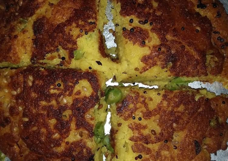 Step-by-Step Guide to Prepare Speedy Handvo (Savoury Cake)