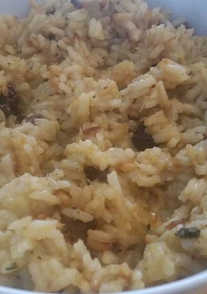 A picture of Roasted Acorn Squash & Raisin Rice.