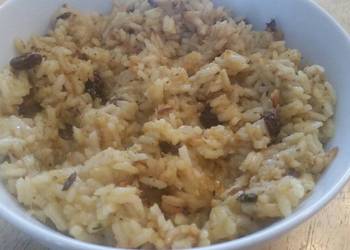 Popular Cuisine Roasted Acorn Squash  Raisin Rice Practical Delicious