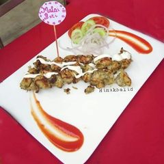 A picture of Chicken malai boti.