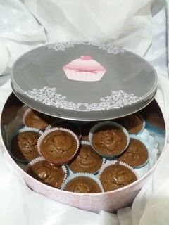 Una foto de Magdalenas de chocolate rellenas de nutella