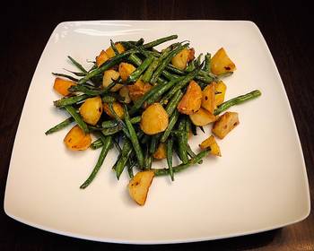 How To Cooking Recipe Roasted Potatoes and Green Beans Home Style