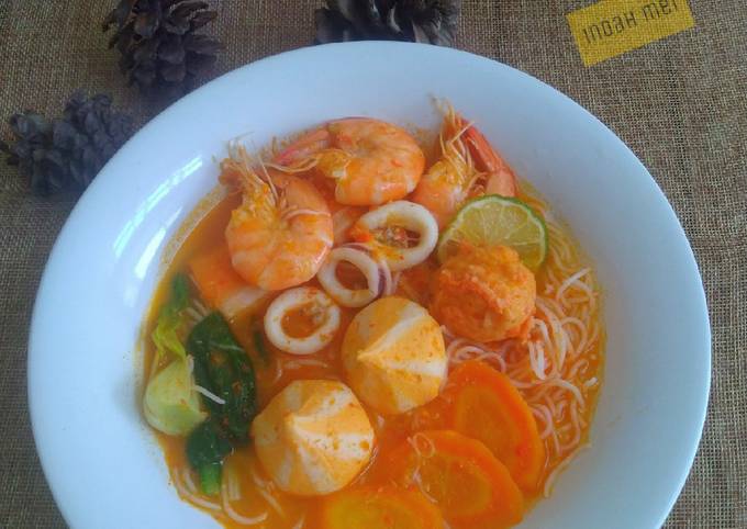 Tom Yum Seafood