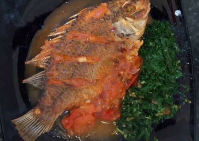 Wet fried Tilapia with steamed kales