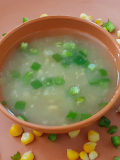 સ્વીટ કોર્ન સૂપ(Sweet Corn Soup Recipe in Gujarati) રેસીપી મુખ્ય ફોટો