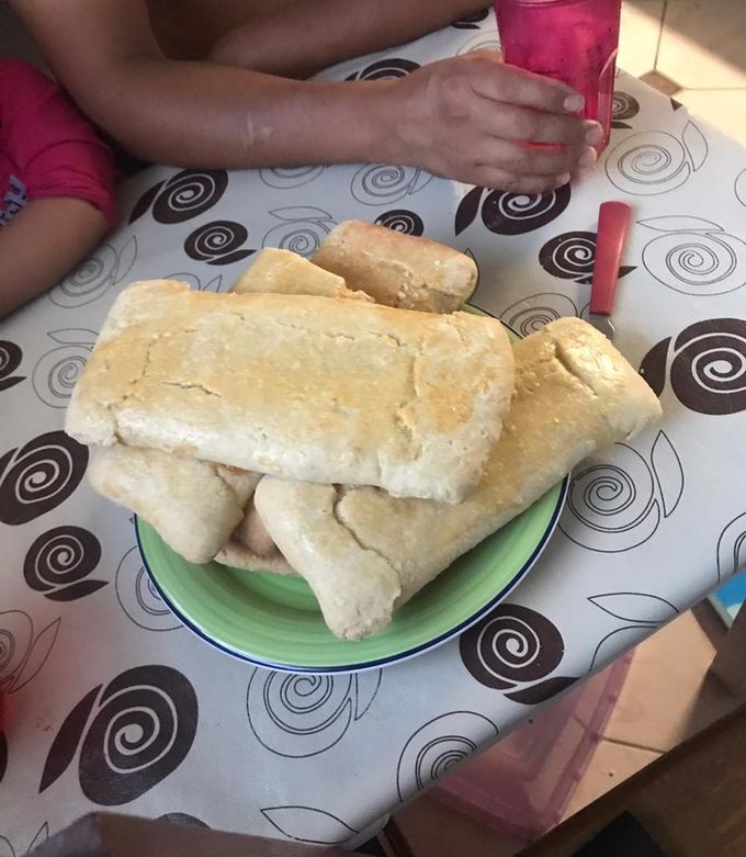 Una foto de Rollo de queso boliviano