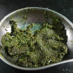 Coriander leaves and poppy seeds chutney A picture of Coriander leaves and poppy seeds chutney.