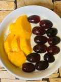 Oatmeal Mango Grape