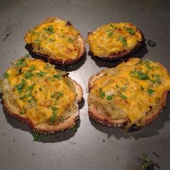 A picture of Melty Onion Toasts.