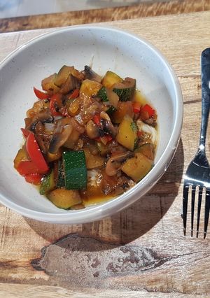 A picture of Quick and Easy Vegan Stir Fry.