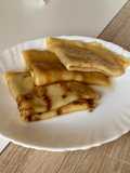 Crepes en almíbar de limón y amaretto