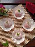 Mochi Buah Naga isi Krim Matcha