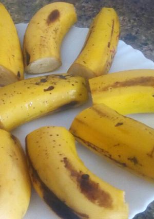 A picture of Bananas.