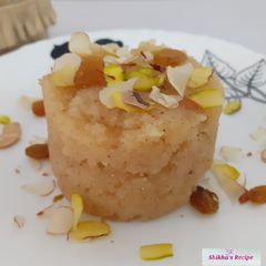 A picture of Rava halwa.