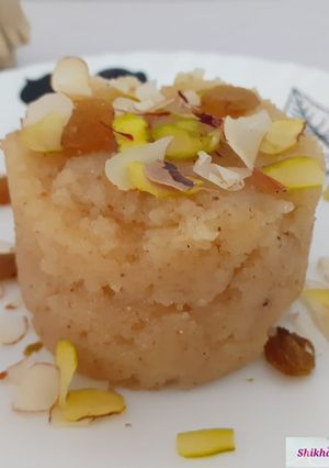 A picture of Rava halwa.