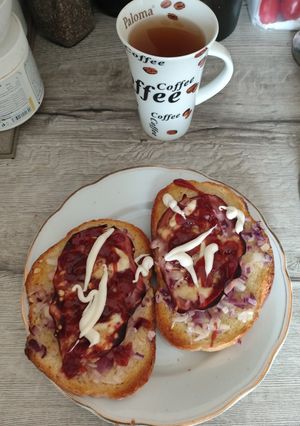 1945. Egyszerű melegszendvics sütőbe készítve 🙂 recept fotója