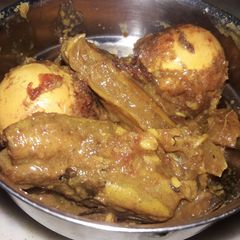 A picture of Egg parwal curry.