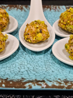 Una foto de Bombones de foie y pistacho