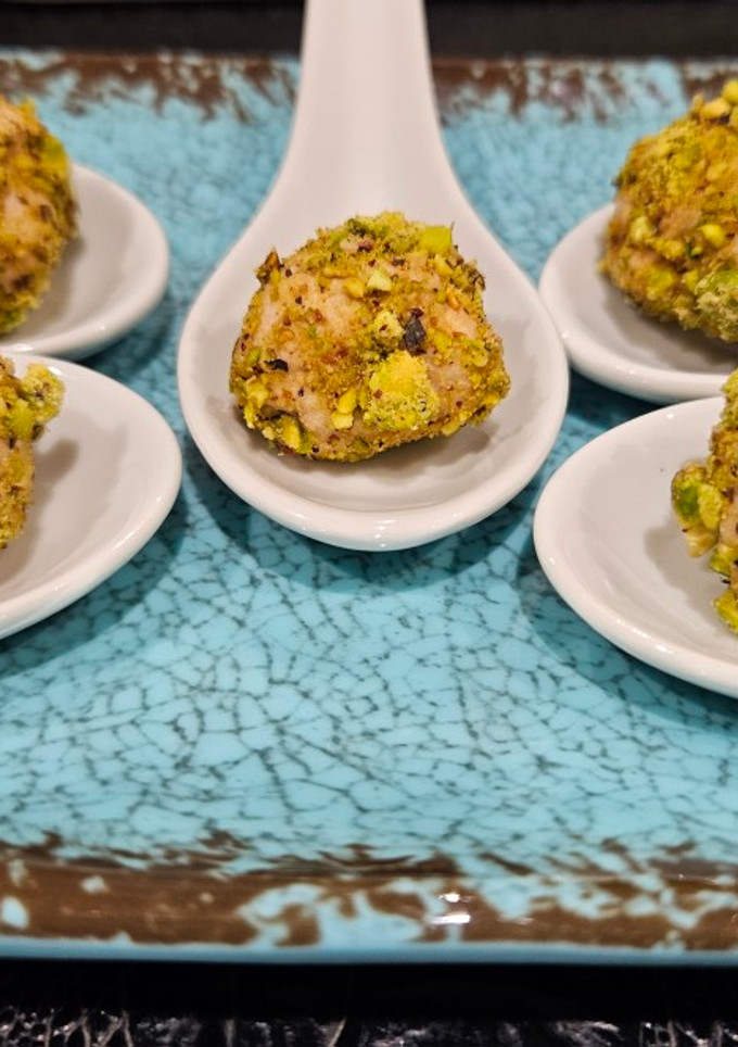 Una foto de Bombones de foie y pistacho