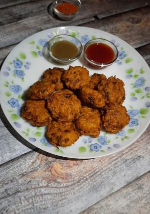 ম্যাগি পকোড়া (Maggi pakoda recipe in Bengali) রেসিপির প্রধান ছবি
