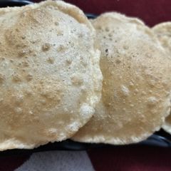 A picture of Maida aate ki poori.