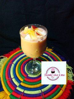 A picture of Mango and apple smoothie.