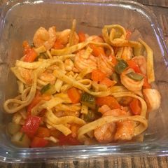 A picture of Sriracha Shrimp with Noodles.