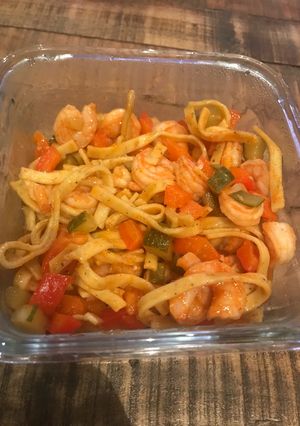 A picture of Sriracha Shrimp with Noodles.