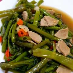 รูปของ Resep Pemula: Cah Kangkung 10 menit jadi!