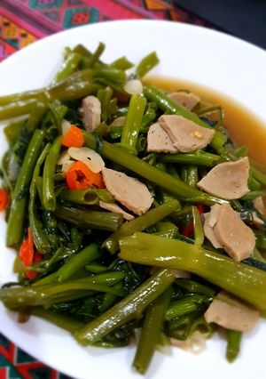 Foto resep Resep Pemula: Cah Kangkung 10 menit jadi!
