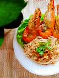 Hủ tiếu trộn khô với tôm càng