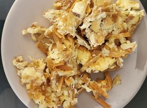 Una foto de Migas con huevo