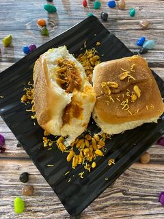 દાબેલી (Dabeli Recipe In Gujarati) રેસીપી મુખ્ય ફોટો