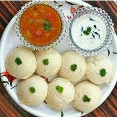 A picture of Yummy idli.