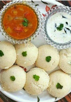 A picture of Yummy idli.