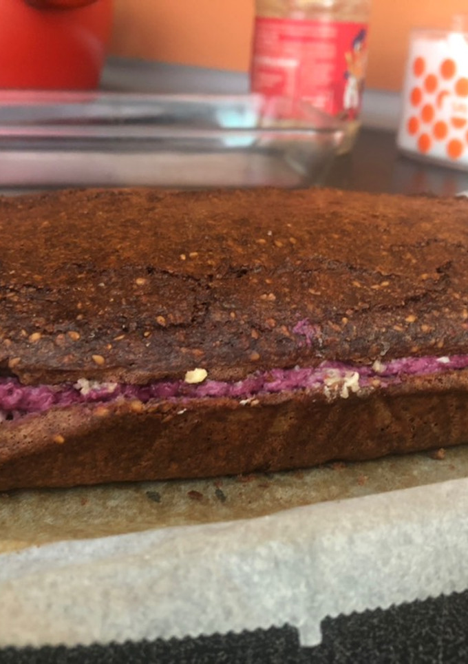 Una foto de Tarta rellena de frutos secos (Keto)
