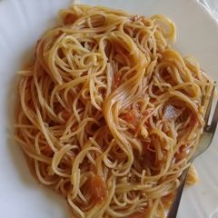 Fried spaghetti A picture of Fried spaghetti.